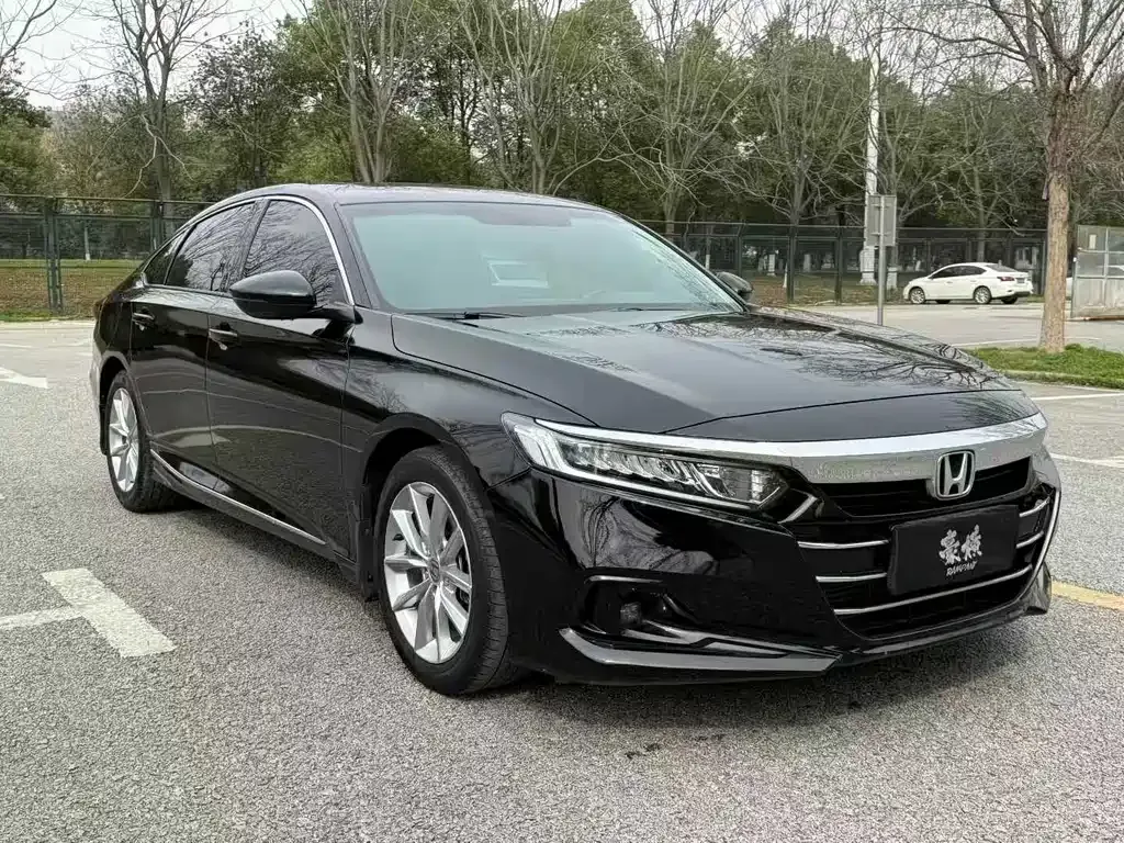 Honda Accord — фото 8