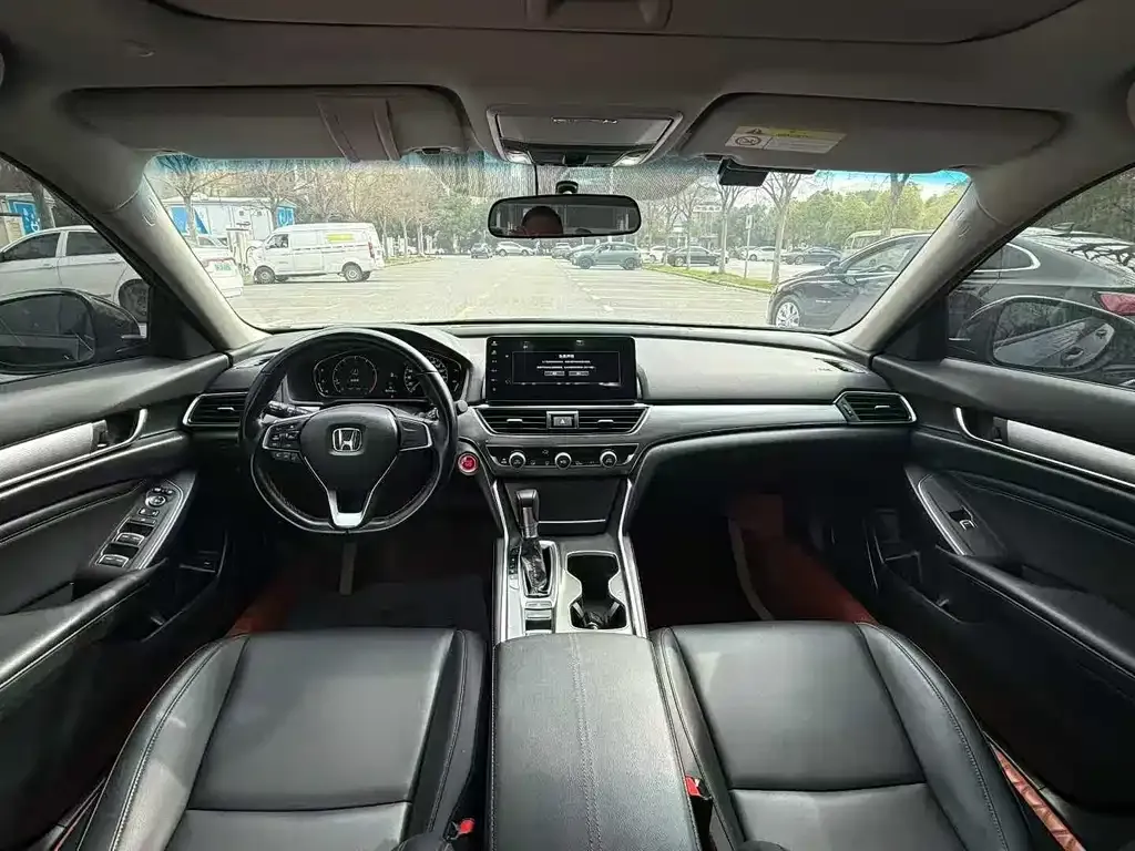 Honda Accord — фото 6