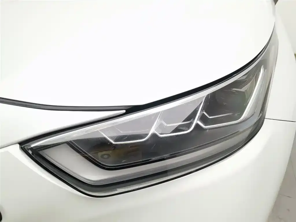 Toyota Crown Kluger 2023 из CN, фото 8