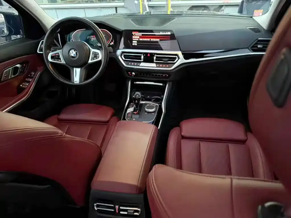 BMW 3 Series 2022 из CN, фото 3
