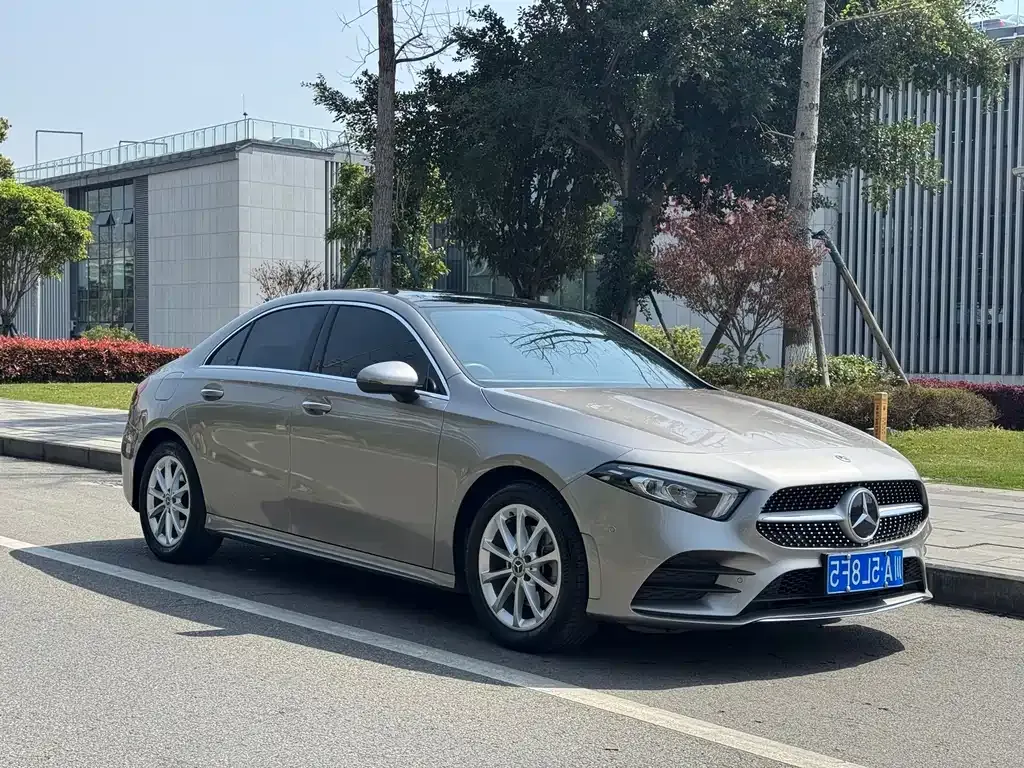 Mercedes-Benz A-Class — фото 8