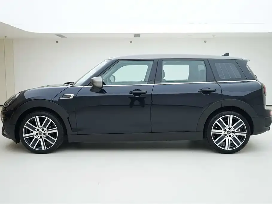 MINI Clubman — фото 6