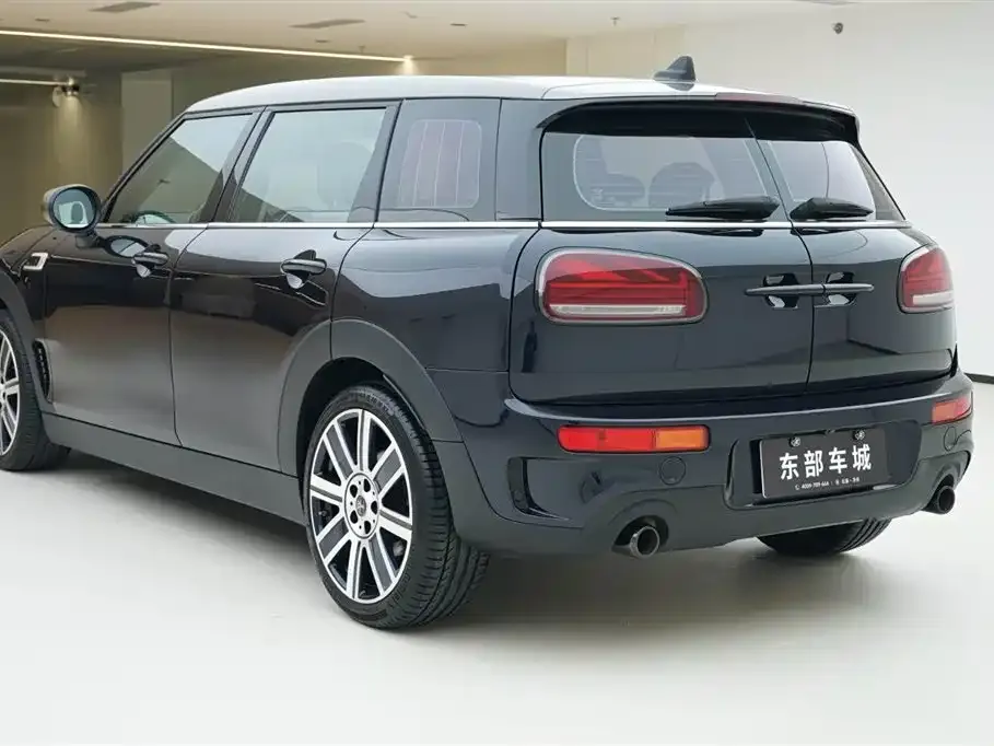 MINI Clubman — фото 4