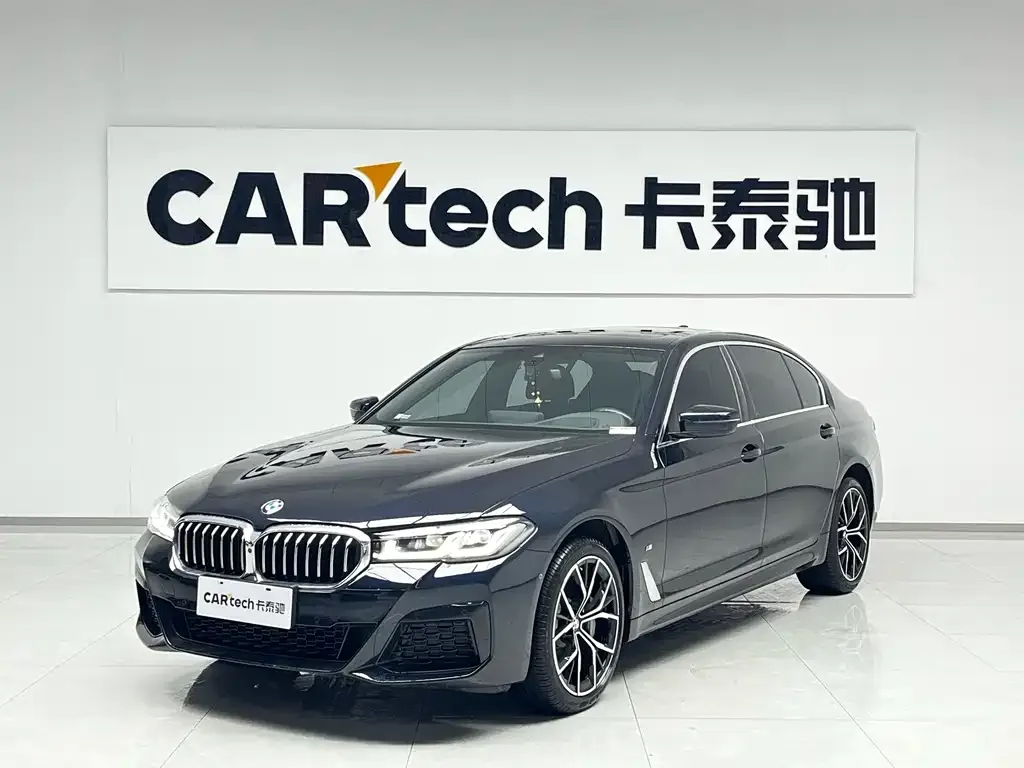 BMW 5 Series — фото 1