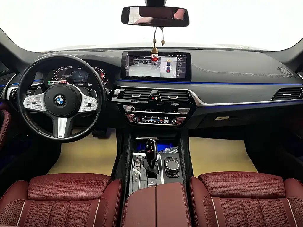 BMW 5 Series — фото 10