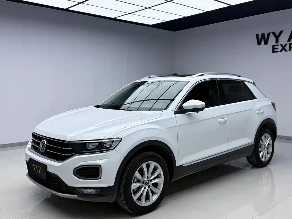 Volkswagen T-Roc — фото 1
