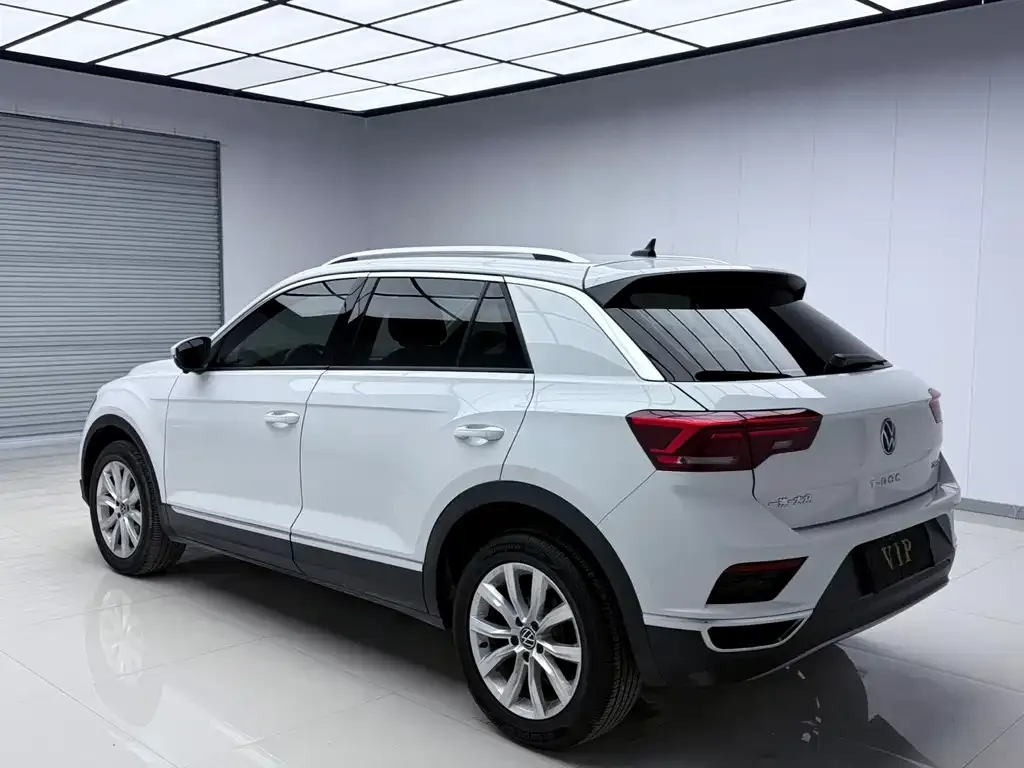 Volkswagen T-Roc — фото 4