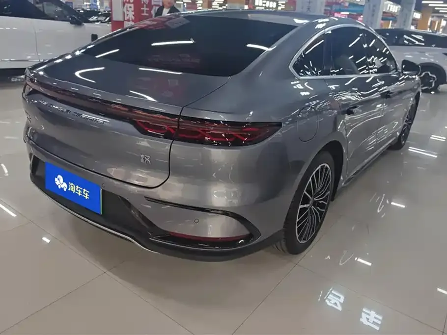 BYD Han — фото 10