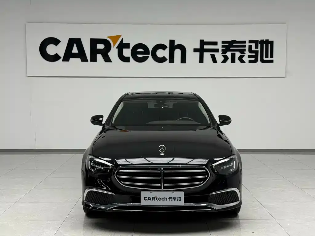 Mercedes-Benz E-Class — фото 10