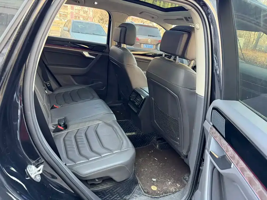 Volkswagen Touareg 2022 из CN, фото 9