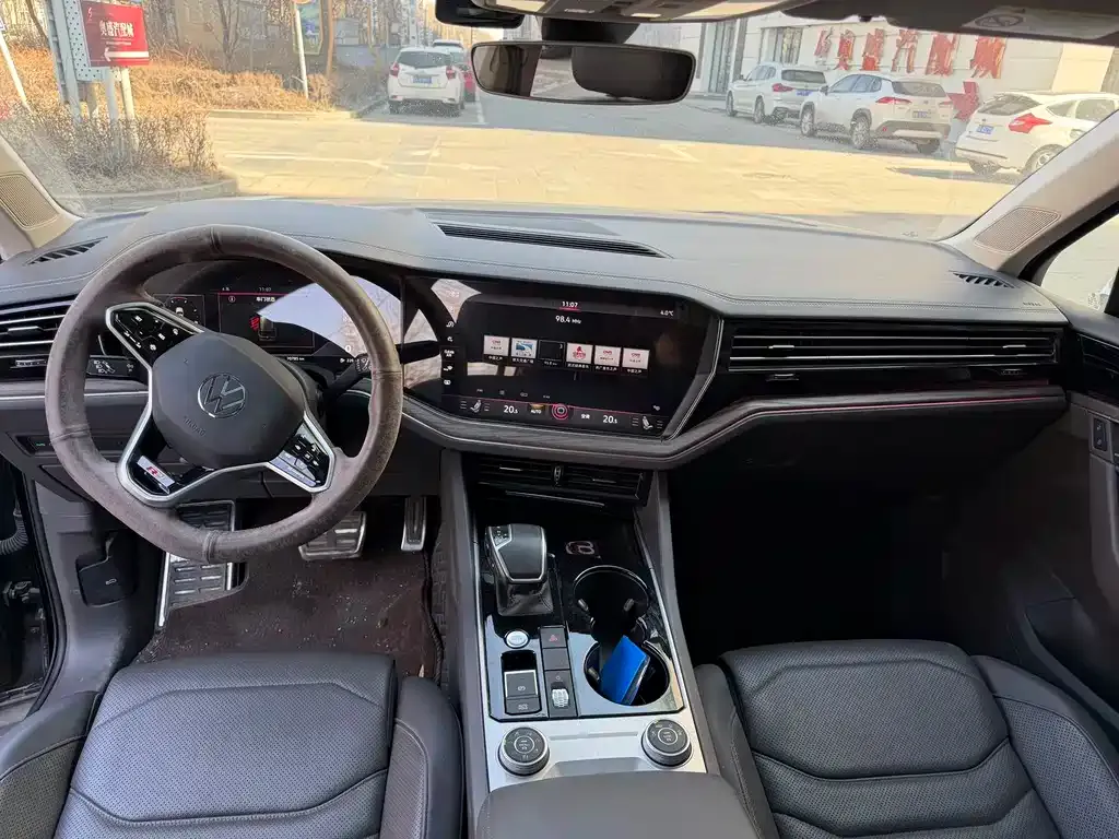 Volkswagen Touareg 2022 из CN, фото 6