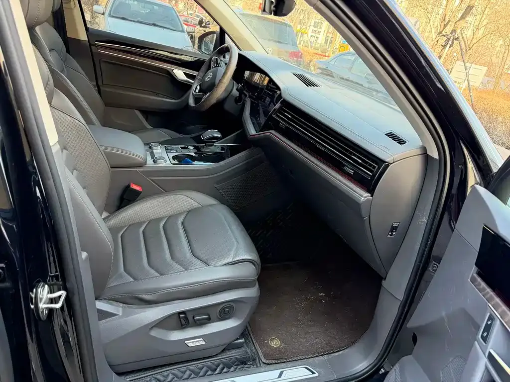 Volkswagen Touareg 2022 из CN, фото 4