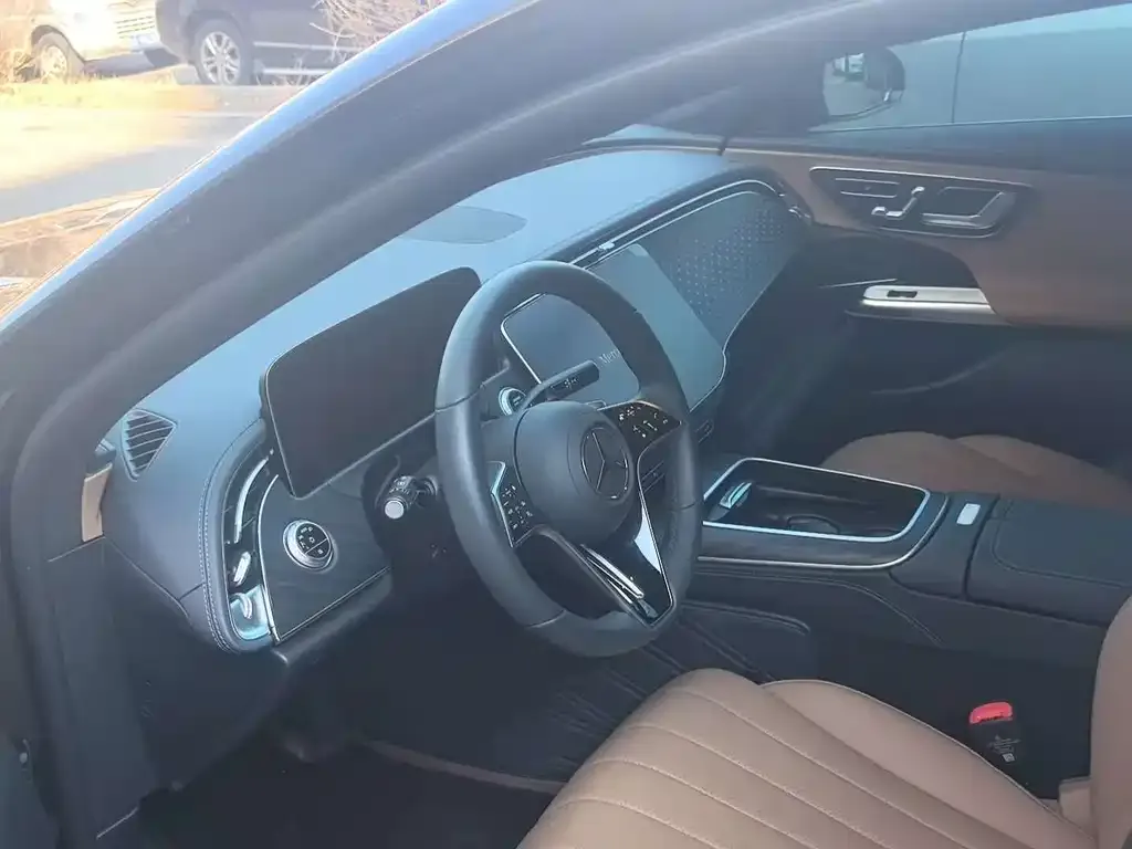 Mercedes-Benz E-Class 2025 из CN, фото 3