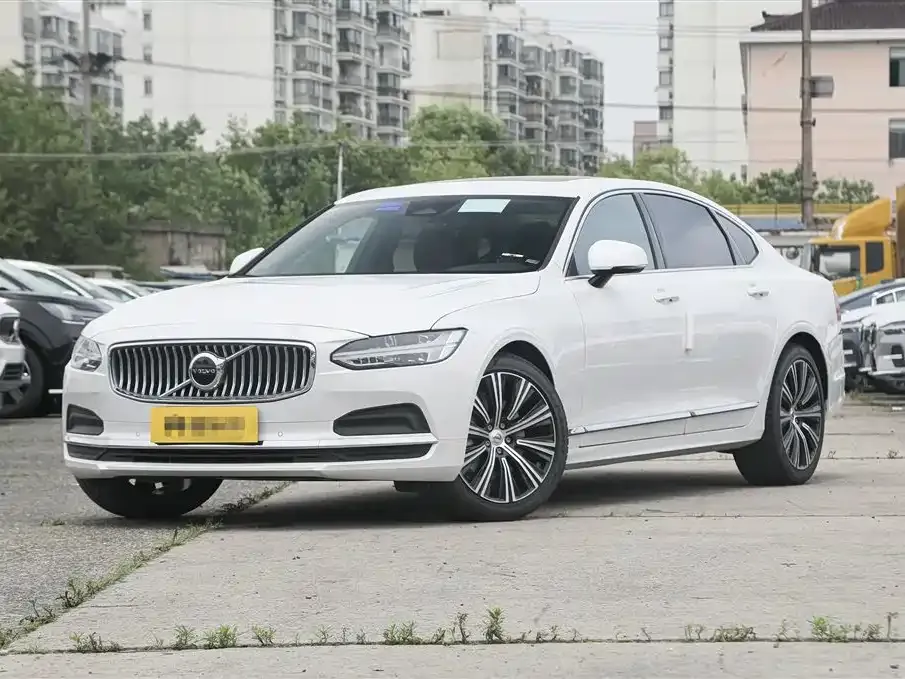 Volvo S90 2024 из CN, фото 1