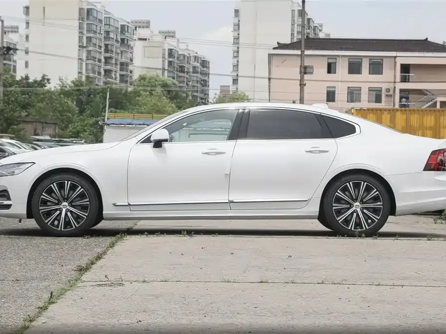 Volvo S90 2024 из CN, фото 3