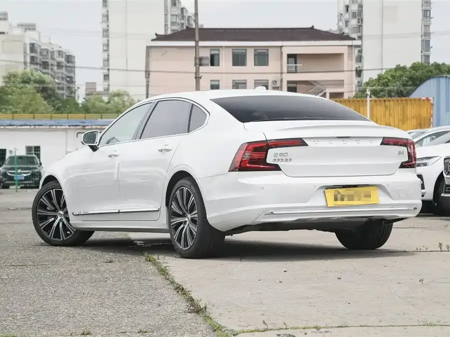 Volvo S90 2024 из CN, фото 5