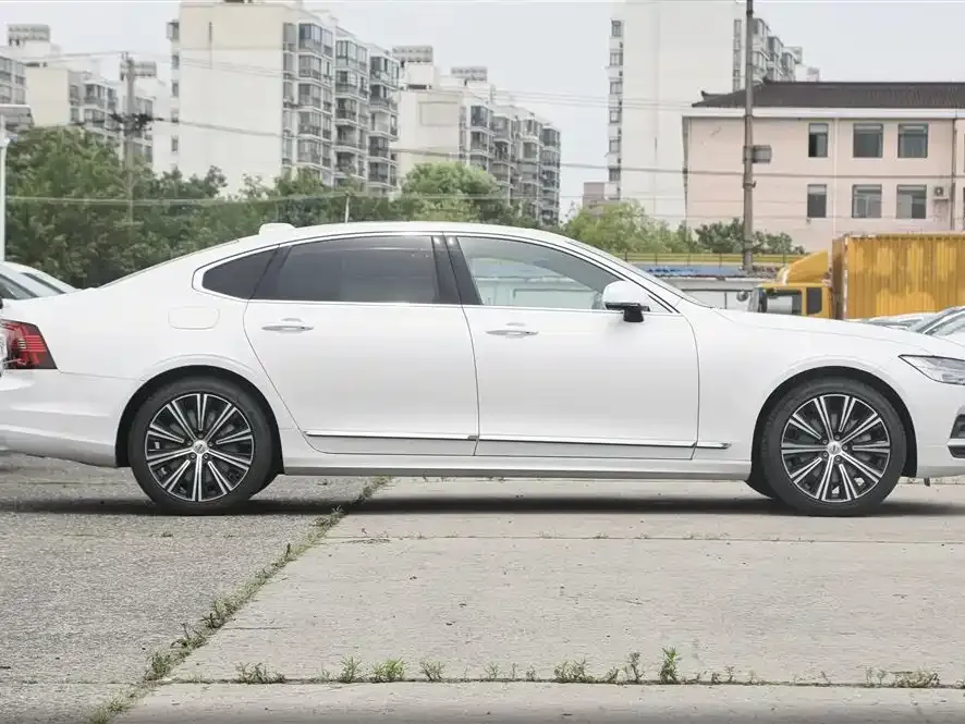 Volvo S90 2024 из CN, фото 8