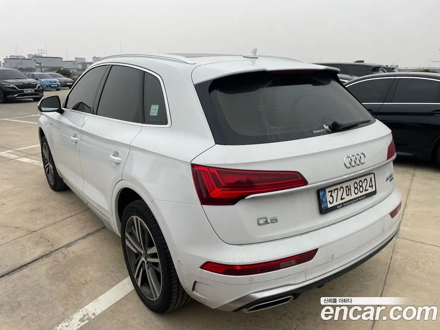 Audi Q5 2021 из KR, фото 7