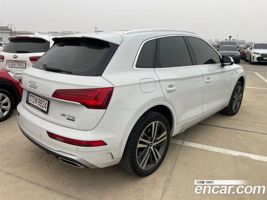 Audi Q5 2021 из KR, фото 3