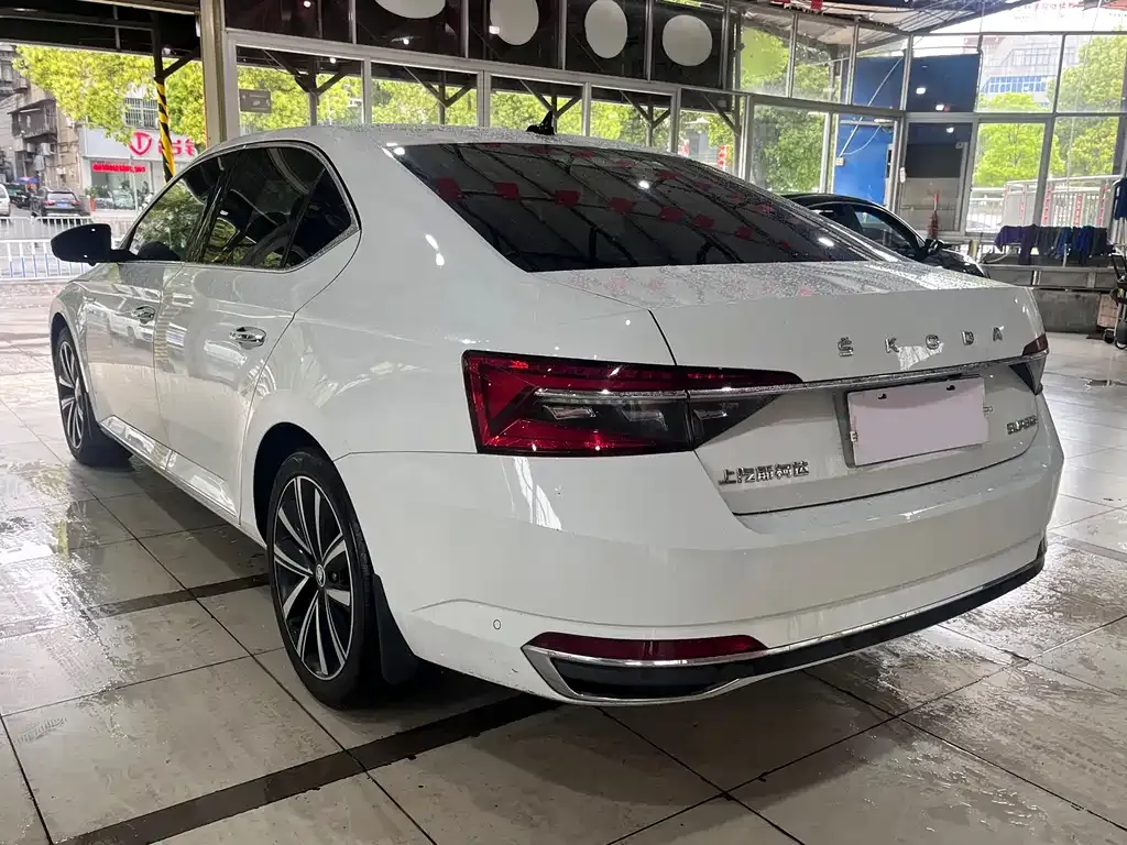Skoda Superb 2023 из CN, фото 7