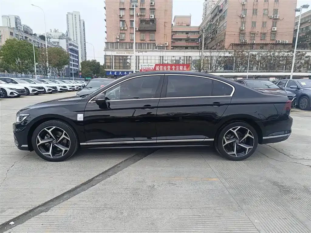 Volkswagen Magotan 2025 из CN, фото 7