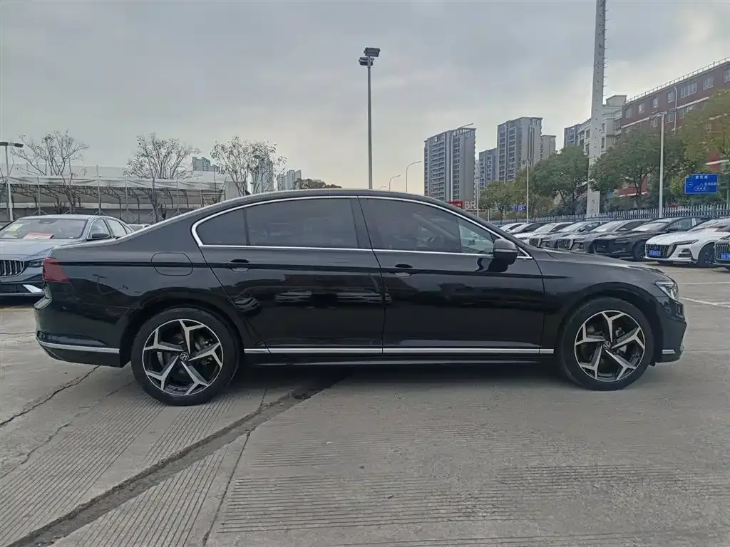 Volkswagen Magotan 2025 из CN, фото 4