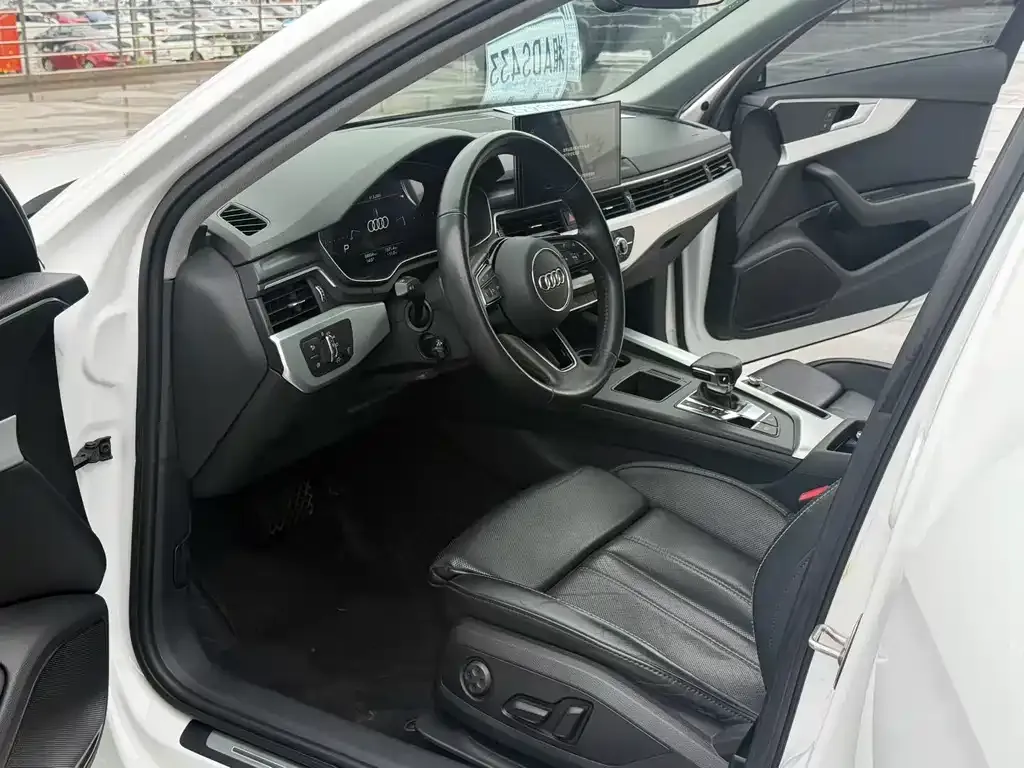 Audi A4L 2021 из CN, фото 7