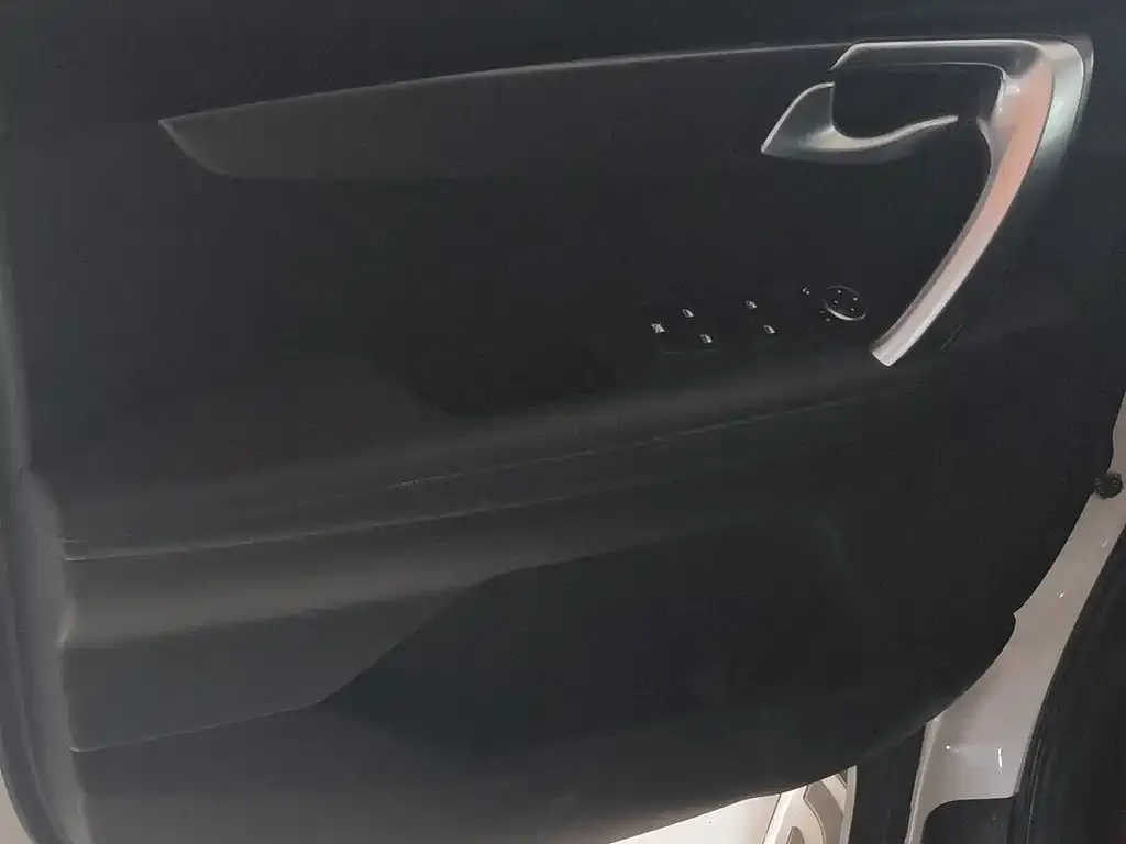 Kia Sportage 2021 из CN, фото 2