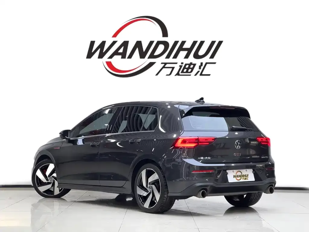 Volkswagen Golf GTI — фото 5
