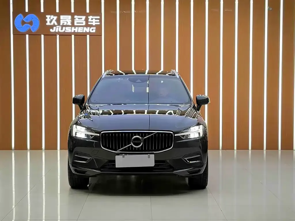 Volvo XC60 2021 из CN, фото 3