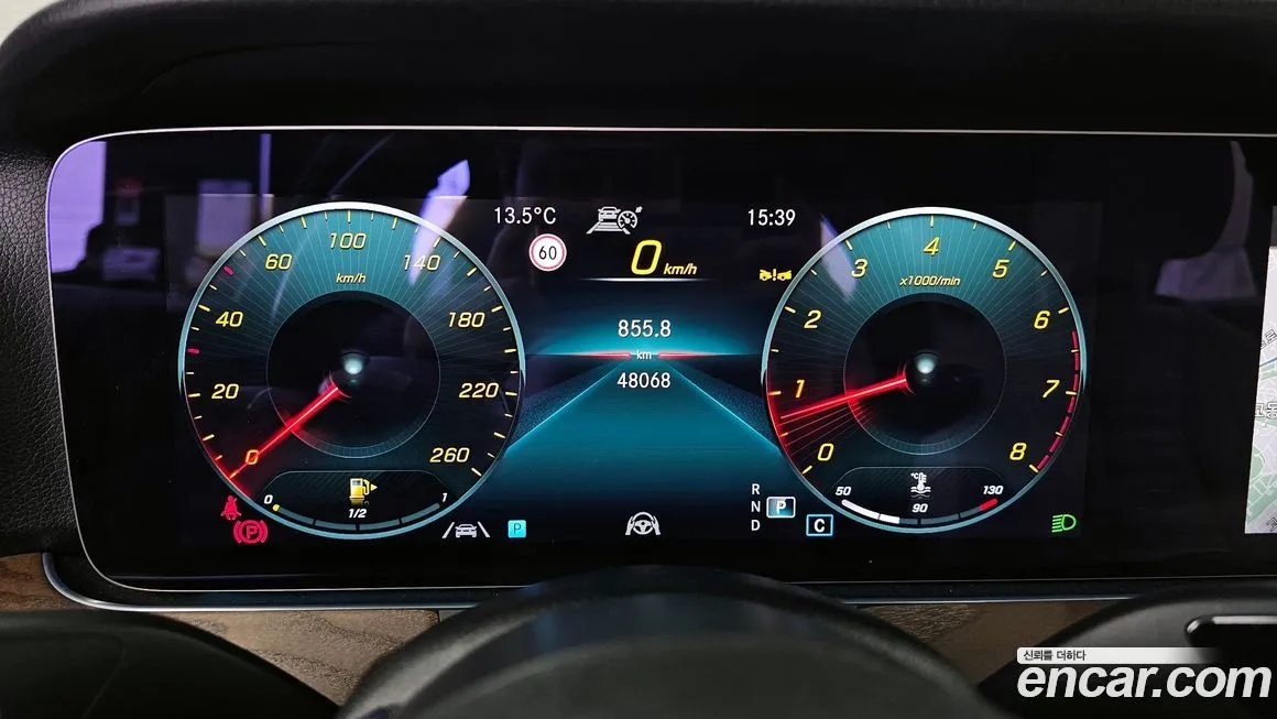 Mercedes-Benz E-Class 2022 из KR, фото 9