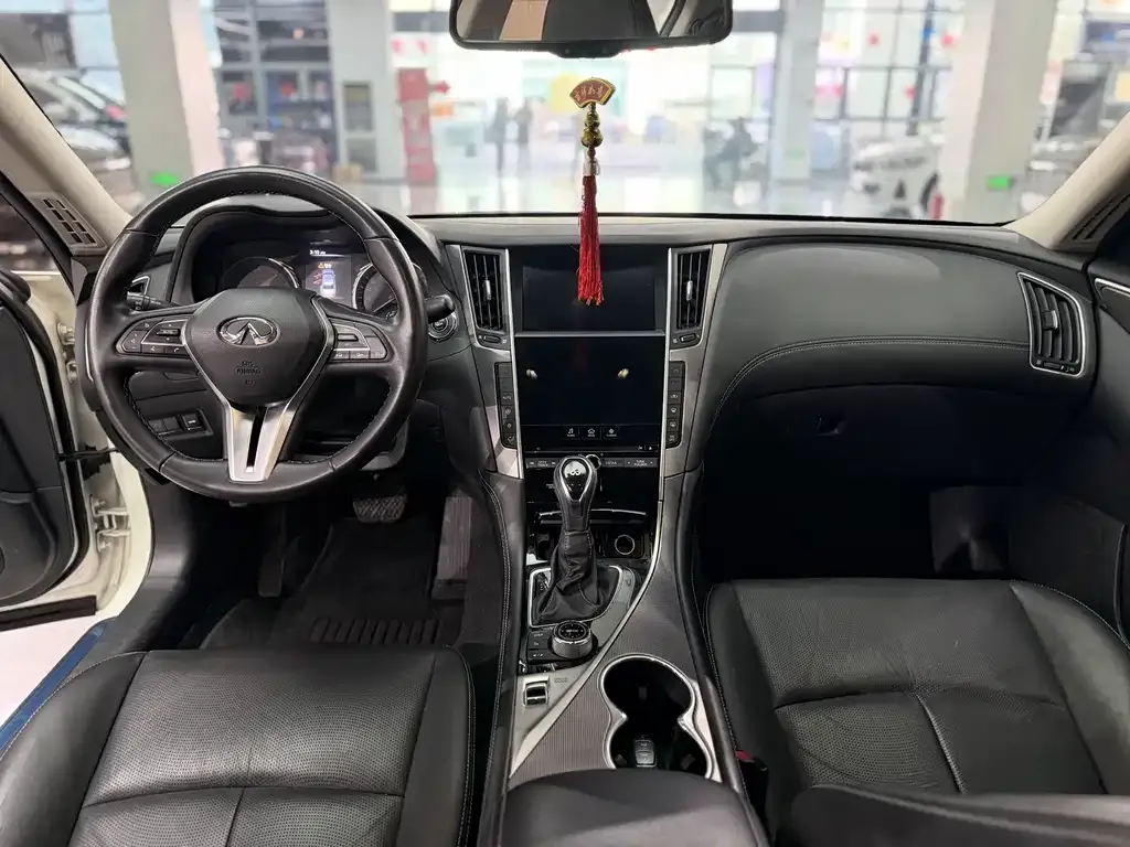 Infiniti Q50L 2021 из CN, фото 10