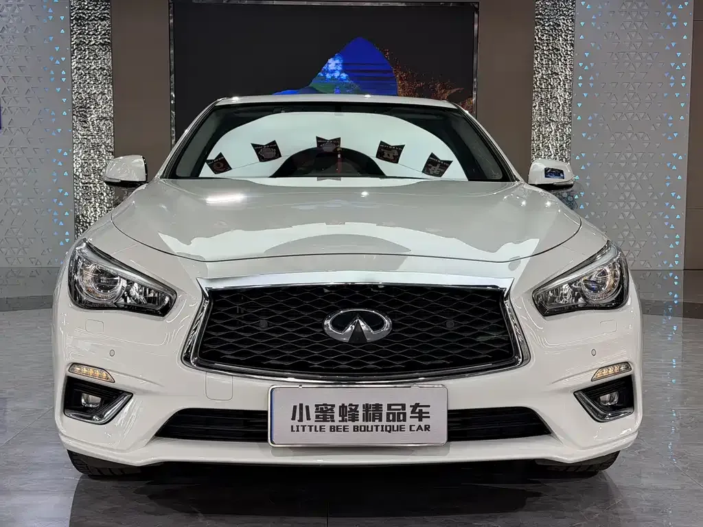 Infiniti Q50L 2021 из CN, фото 7