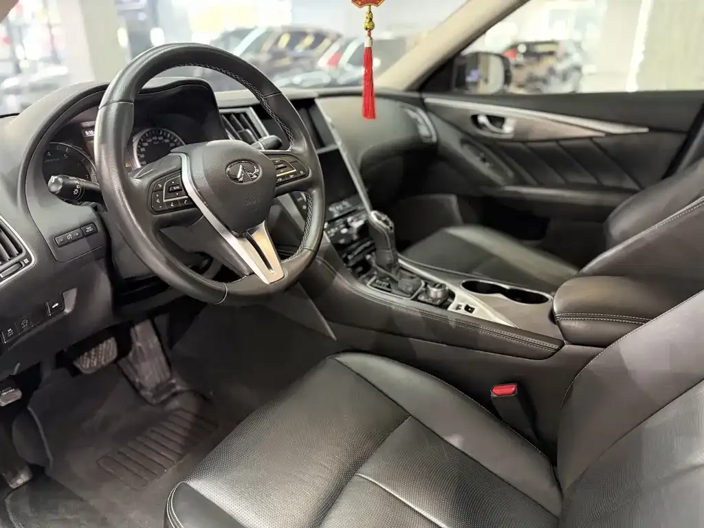 Infiniti Q50L 2021 из CN, фото 3