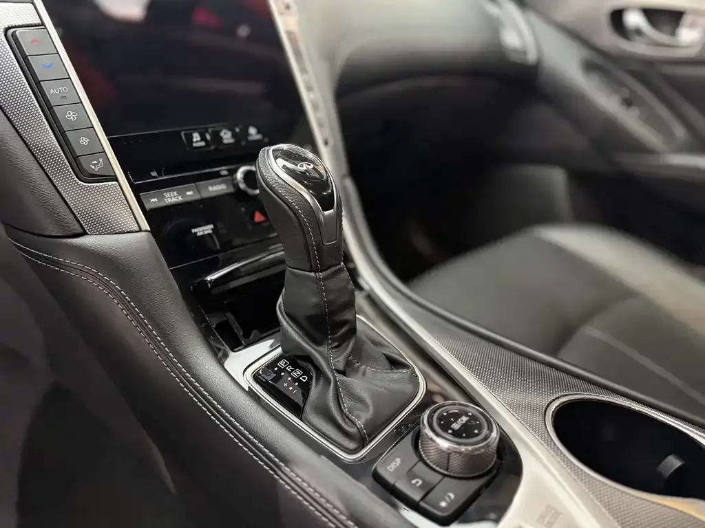 Infiniti Q50L 2021 из CN, фото 5
