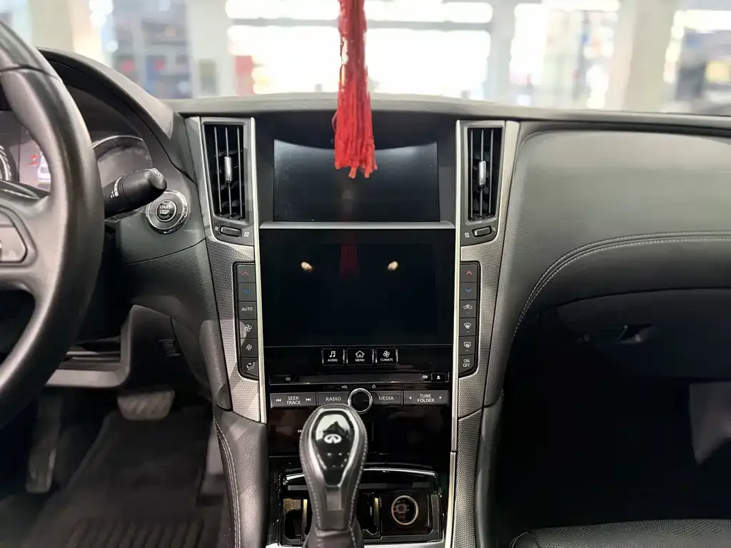 Infiniti Q50L 2021 из CN, фото 2