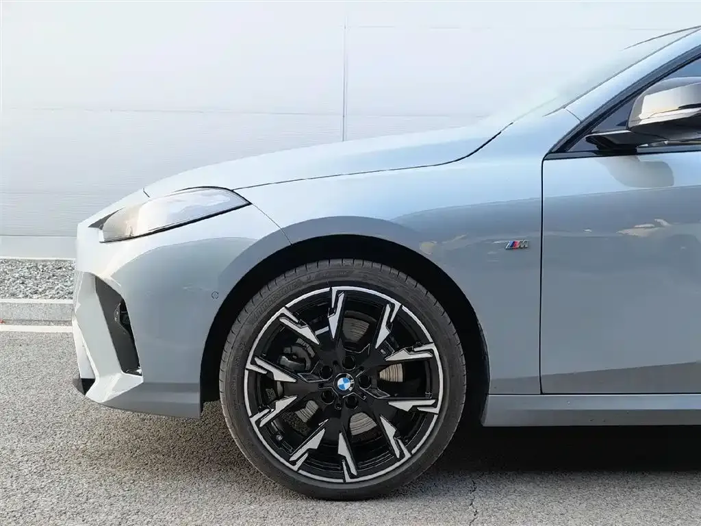 BMW 2 Series 2025 из CN, фото 2