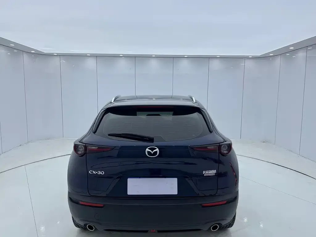Mazda CX-30 2022 из CN, фото 2