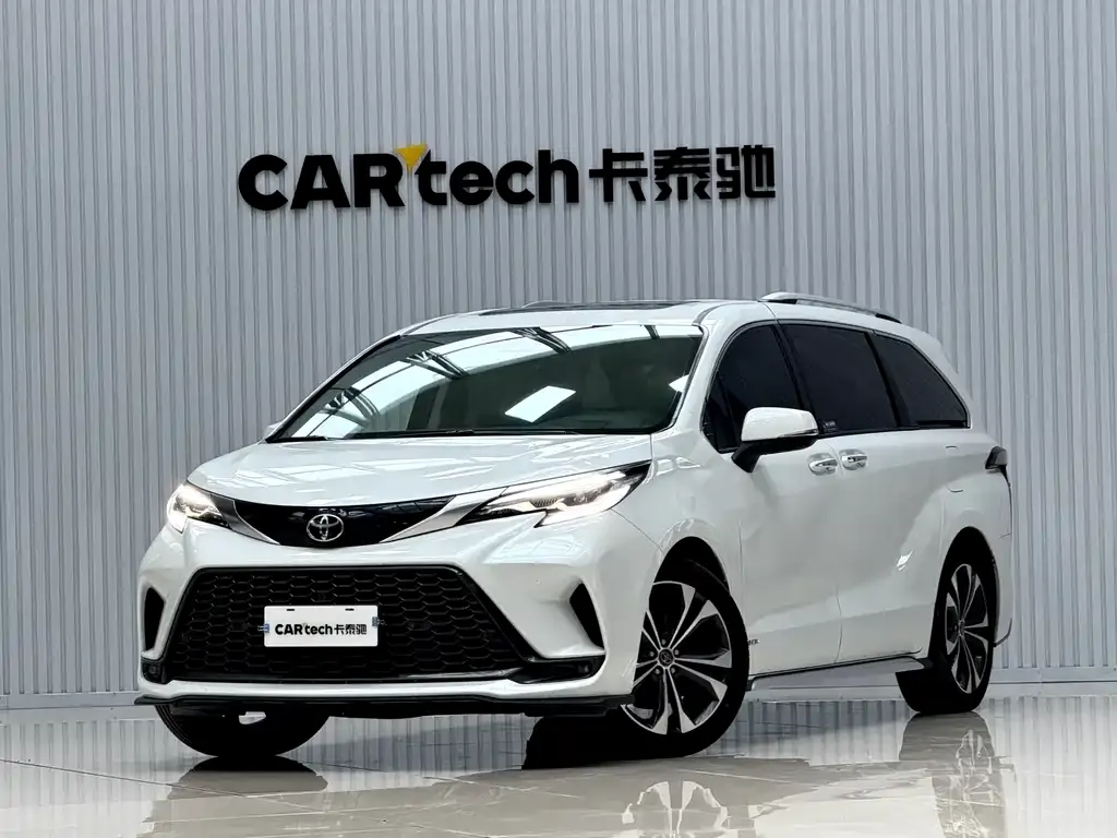 Toyota Granvia — фото 1
