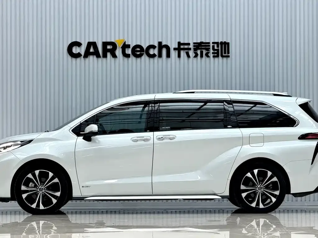 Toyota Granvia — фото 7