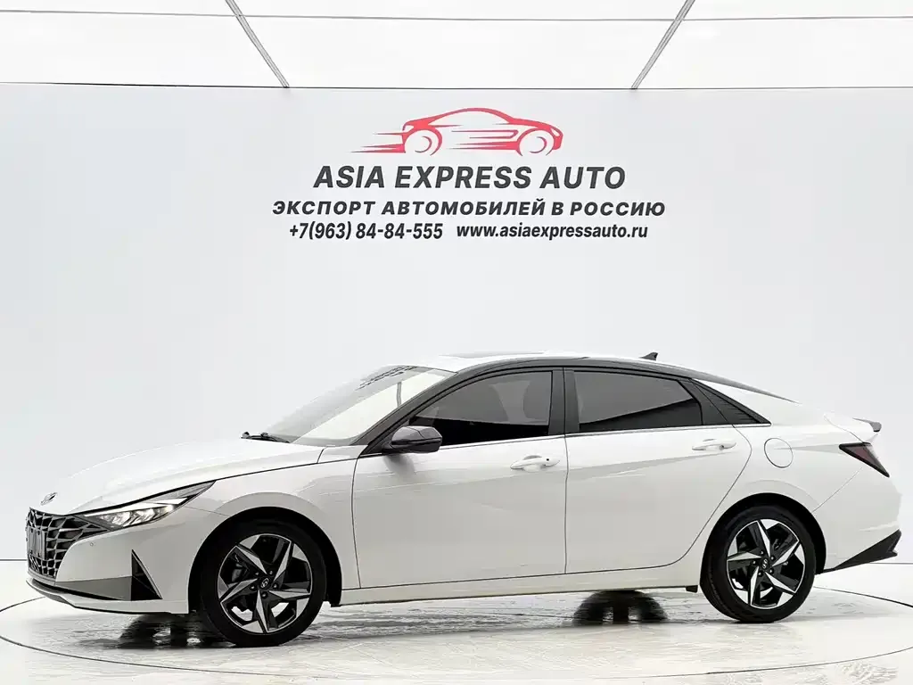 Hyundai Elantra 2022 из CN, фото 1