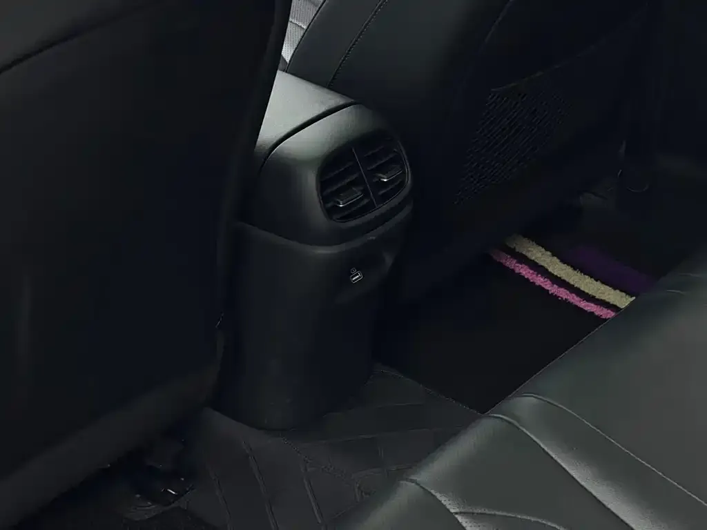 Hyundai Elantra 2022 из CN, фото 2