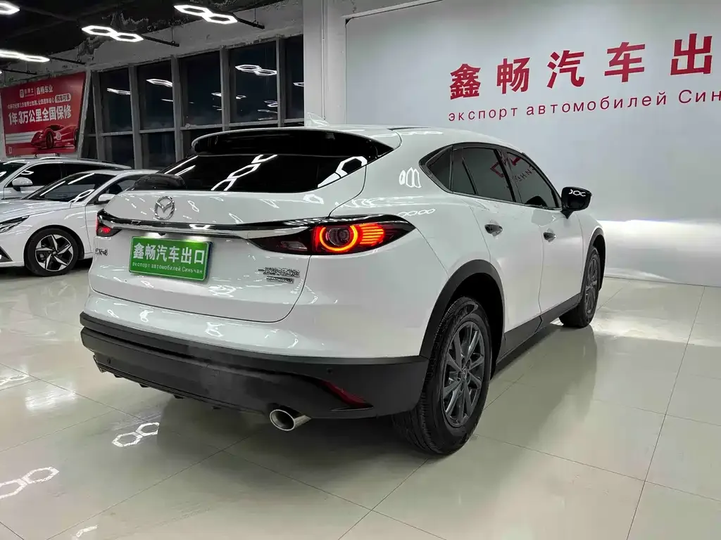 Mazda CX-4 — фото 8