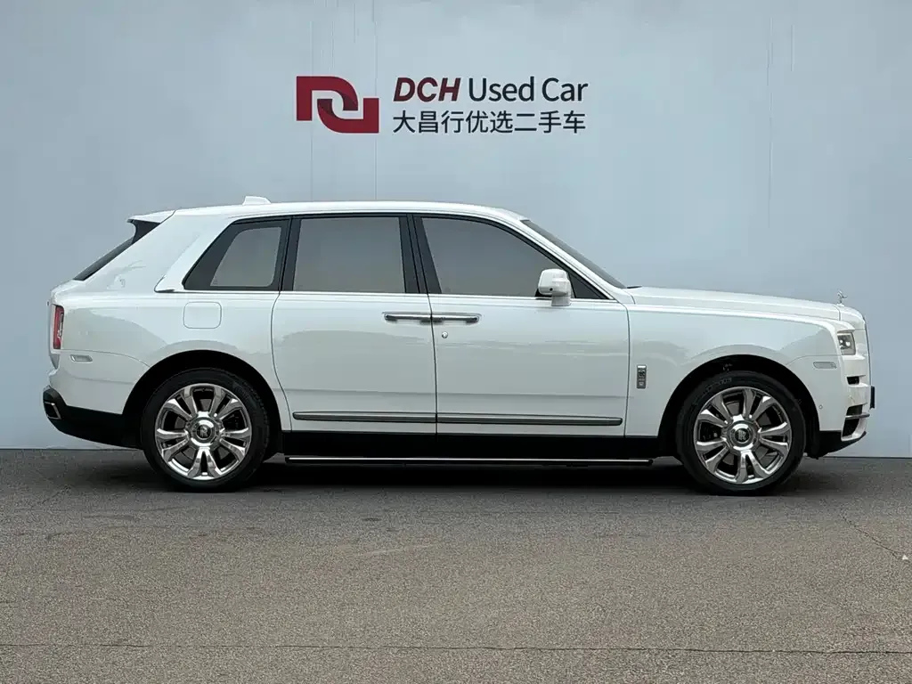 Rolls-Royce Cullinan 2024 из CN, фото 5
