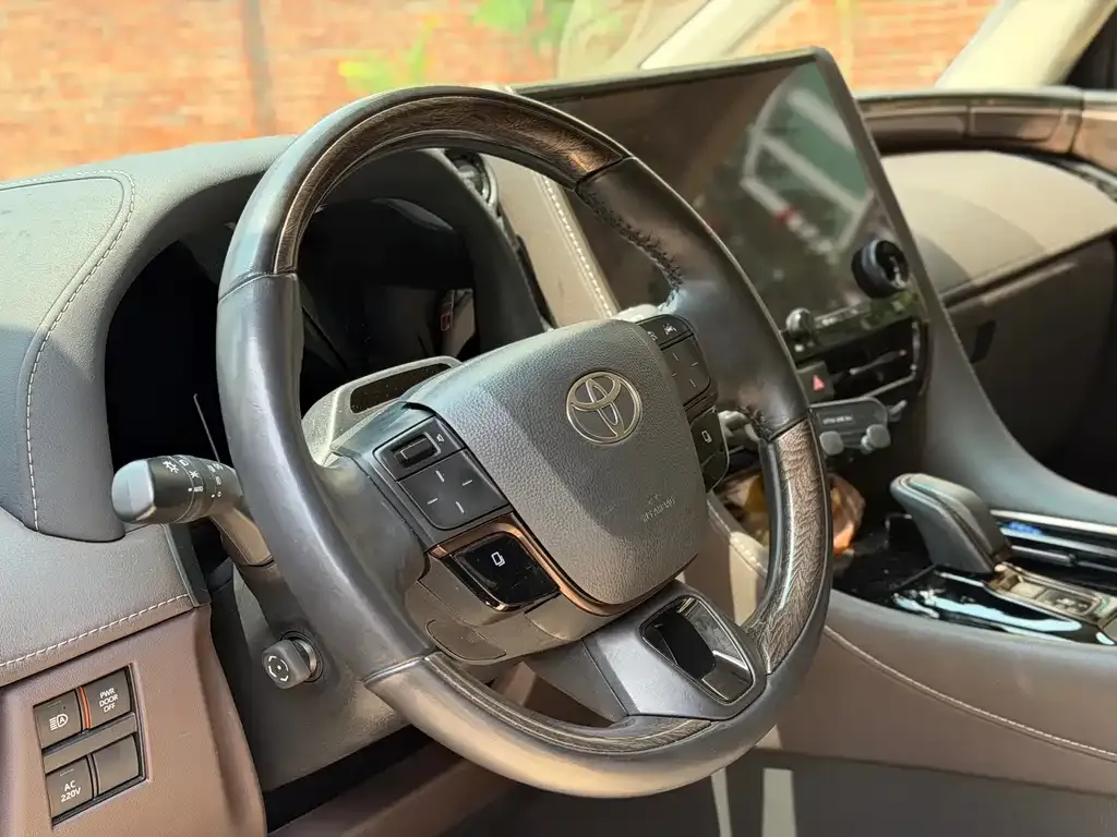 Toyota Alphard 2024 из CN, фото 2