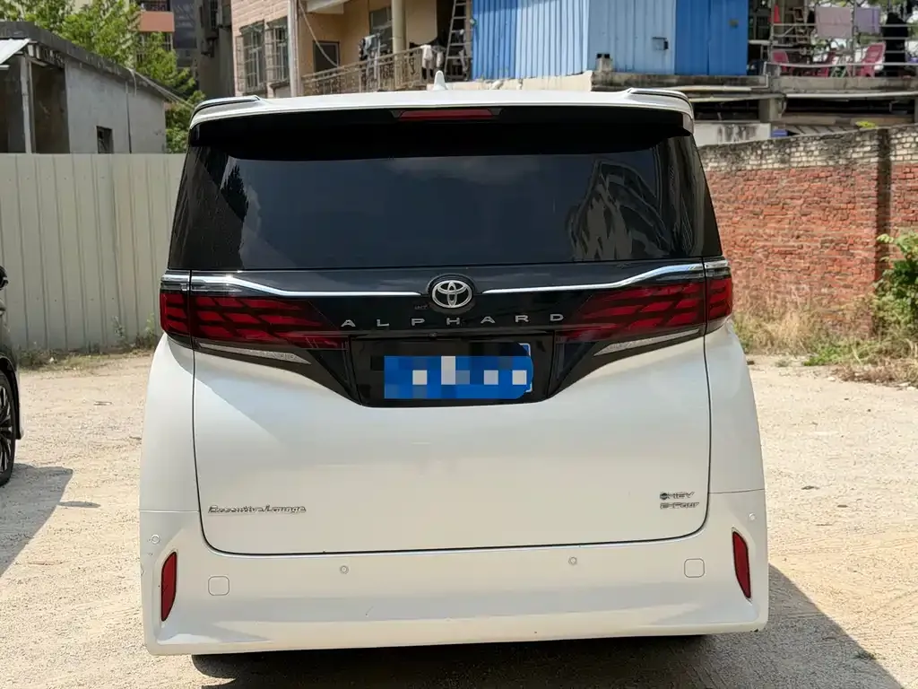 Toyota Alphard 2024 из CN, фото 4