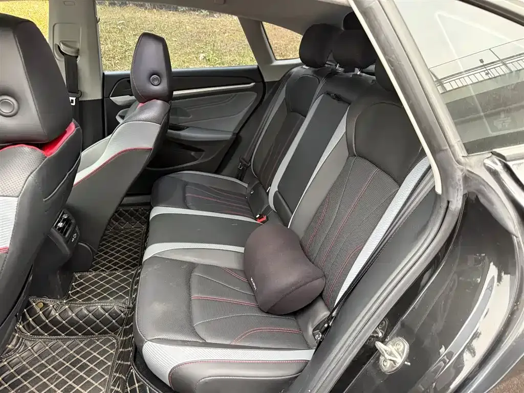 Volkswagen Lamando 2023 из CN, фото 4