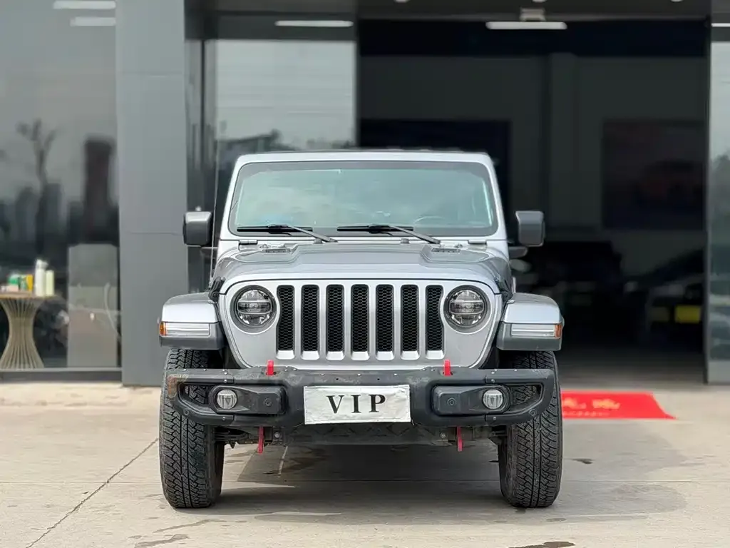 Jeep Wrangler — фото 2