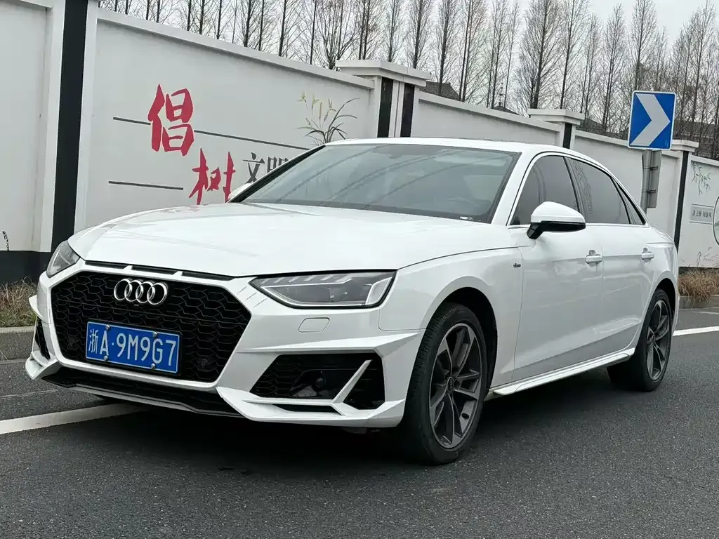 Audi A4L 2024 из CN, фото 1