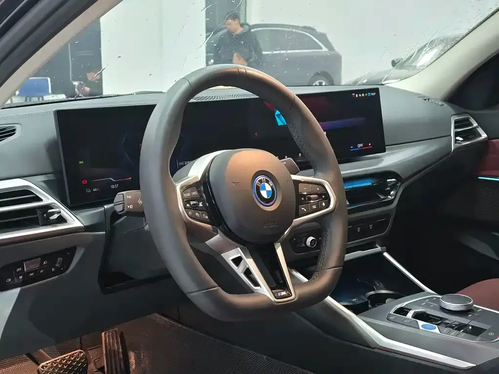 BMW i3 2025 из CN, фото 9